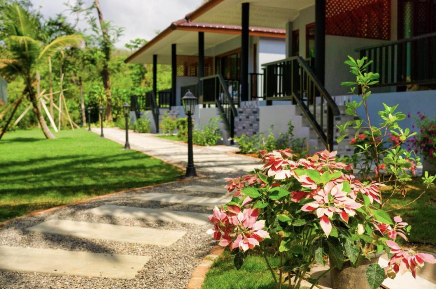 Seaside Sanctuary Bungalows Koh Lanta Ngoại thất bức ảnh